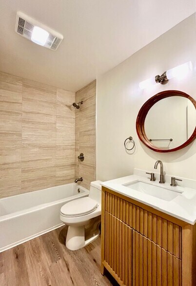 2ND BDRM Bathroom - 3450 2nd Ave