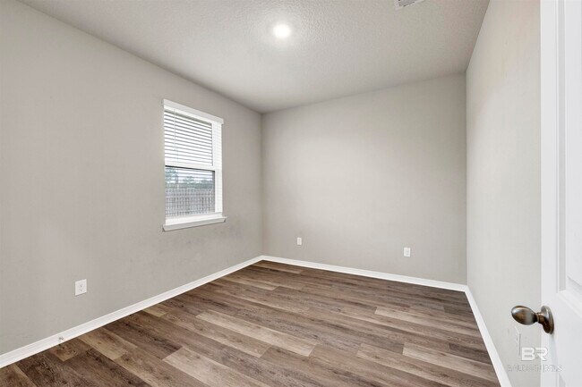 Building Photo - 7014 Shallow Brook Ct