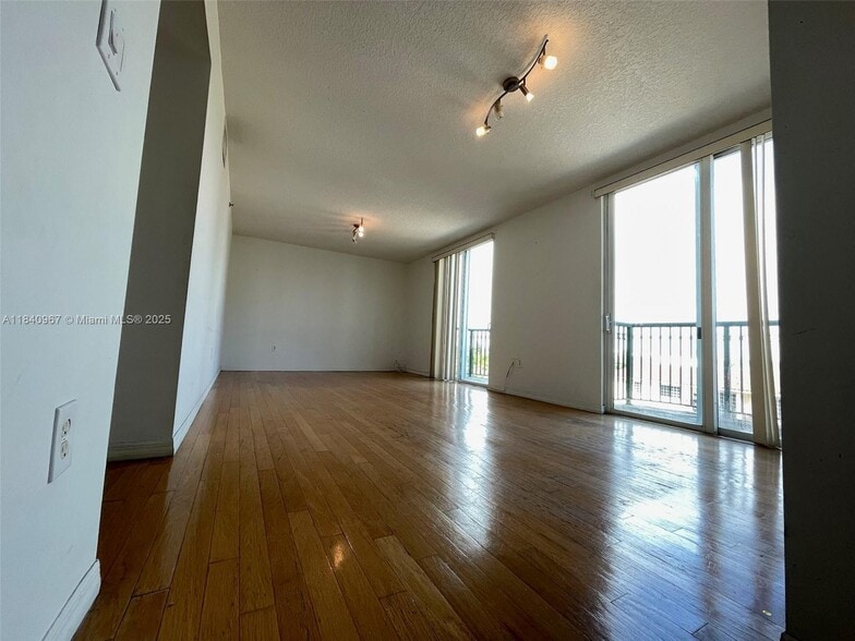 Building Photo - 8888 Collins Ave