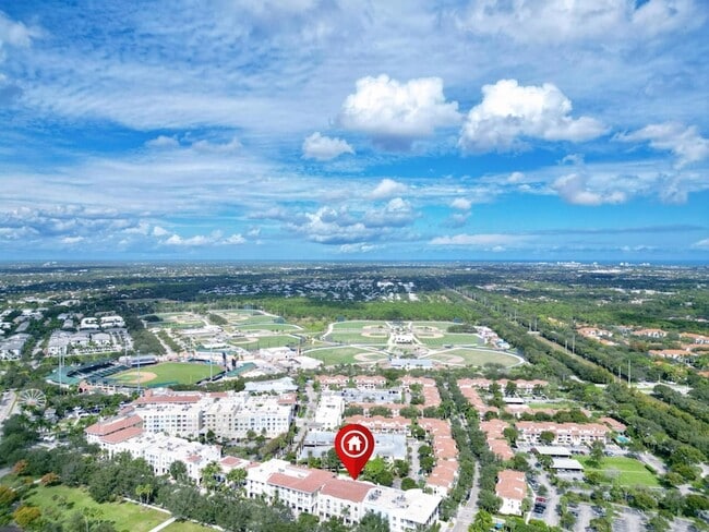 Building Photo - 1155 Main St