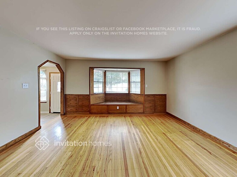 Building Photo - 278 Hemlock St