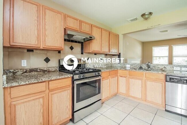 Building Photo - 4 Bedroom Pet-Friendly Home in Fresno, TX with Main Street Renewal