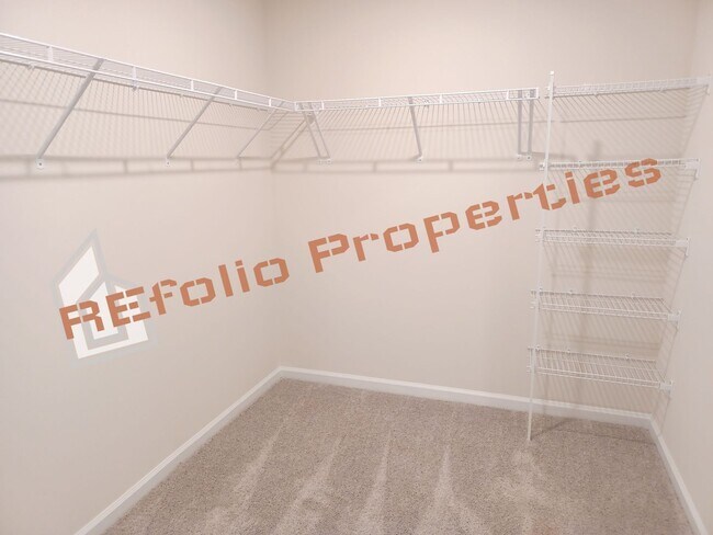 Building Photo - Stunning 3-Bedroom Home with Loft & 2-Car Garage in Desirable Bowman Village – Available June 7th!