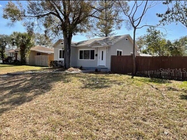 Building Photo - Updated St. Pete Home with Private Yard, Hot Tub & More!