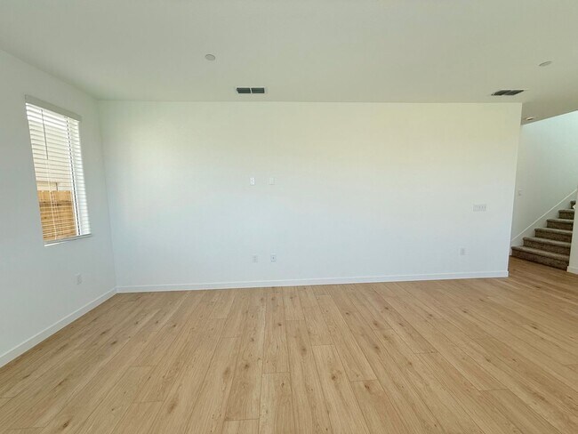 Building Photo - 10370 Bayson Wy