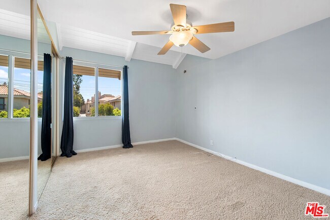 Building Photo - 8740 Tuscany Ave
