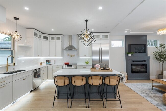 Building Photo - 6 Gordon Rd