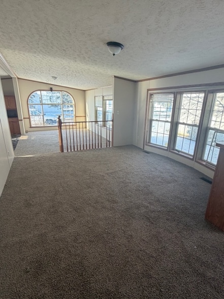 Building Photo - 83 Hunters Rill