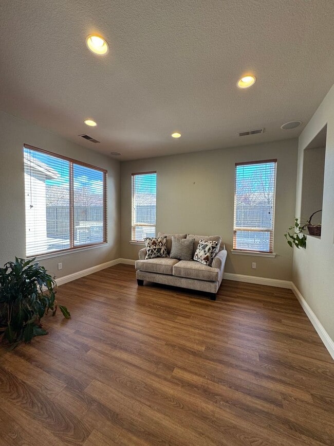 Building Photo - Fully Furnished South Reno Home | 3 Bed + Office | Mountain Views