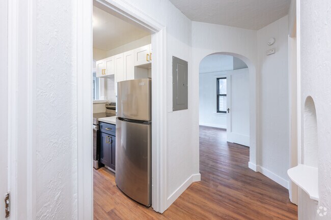 1BR, 1BA - 600SF - The Nordic