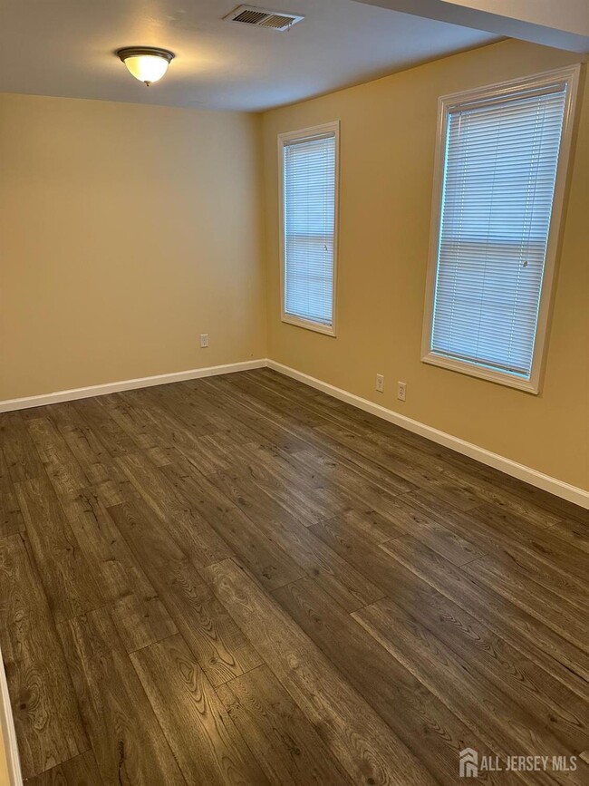 Building Photo - 9 Christopher St