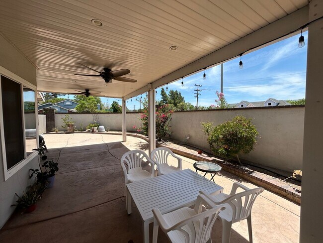 Building Photo - 44125 Northgate Ave