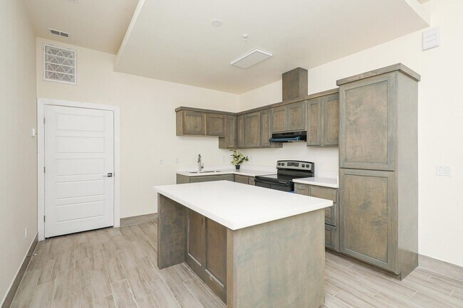 Building Photo - 9109 McPherson Rd