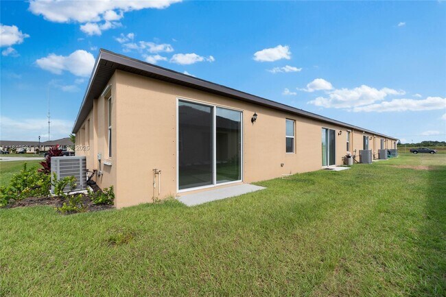 Building Photo - 5109 Joyous Pl