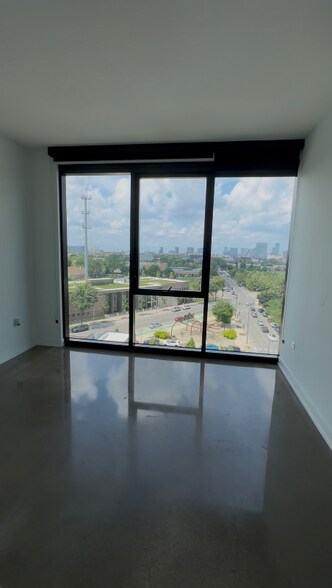 Building Photo - 1200 S Blue Island Ave