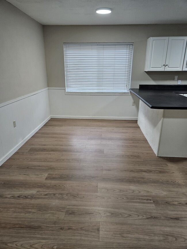 Building Photo - 6331 Mockingbird Ln