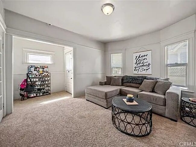 Building Photo - Charming 2 bedroom 1 bath bungalow in Mill...
