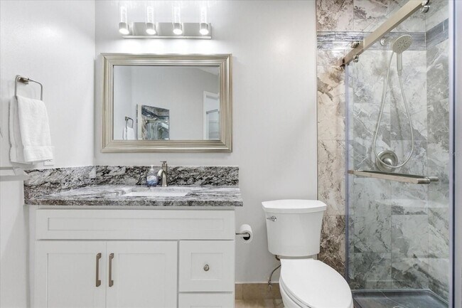 Building Photo - 2504 Grassy Point Dr