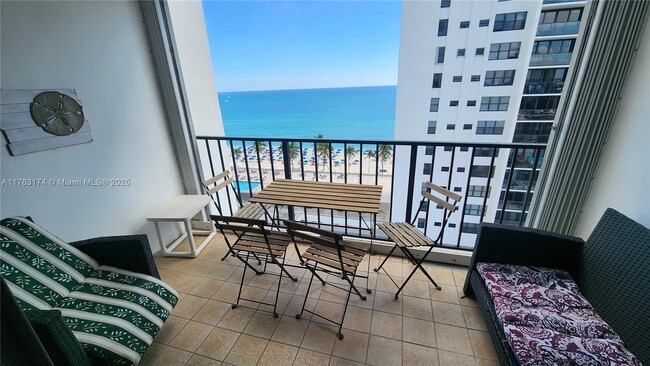 Primary Photo - 2401 S Ocean Dr