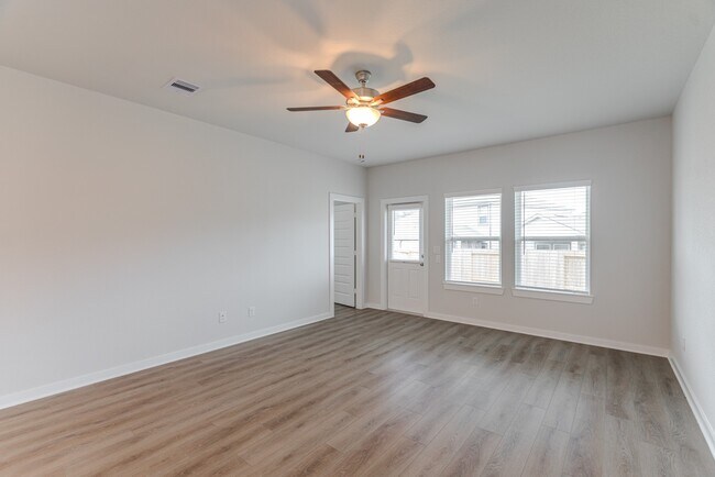 Building Photo - 8555 Blueberry Ash St