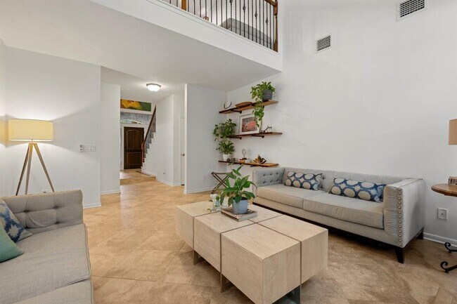 Building Photo - 93 E Stony End Pl