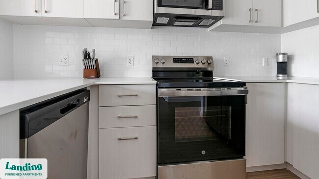 Building Photo - 7301 Lake Bank Lp