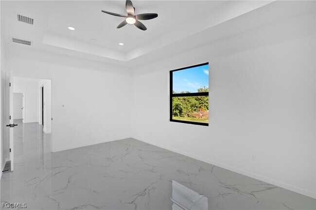 Building Photo - 5231 6th St W