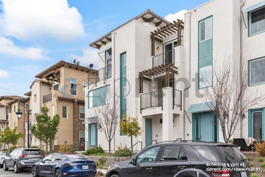 Building Photo - 3091 Lina St