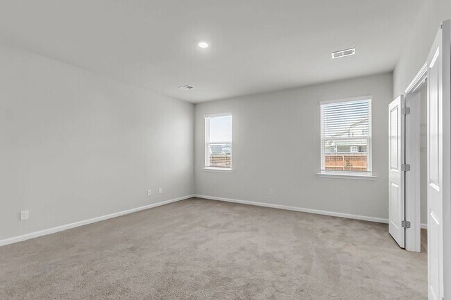 Building Photo - 425 Ribiero Dr