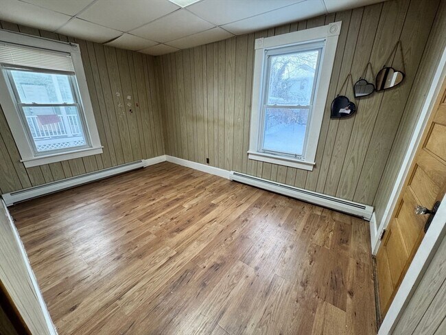 Building Photo - 44 Montgomery St