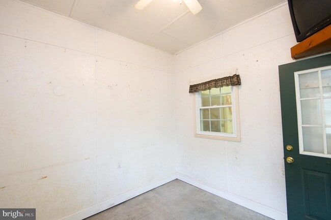 Building Photo - 110 Middle St