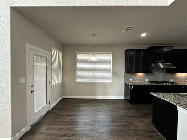 Building Photo - 4213 Valley Oaks Dr