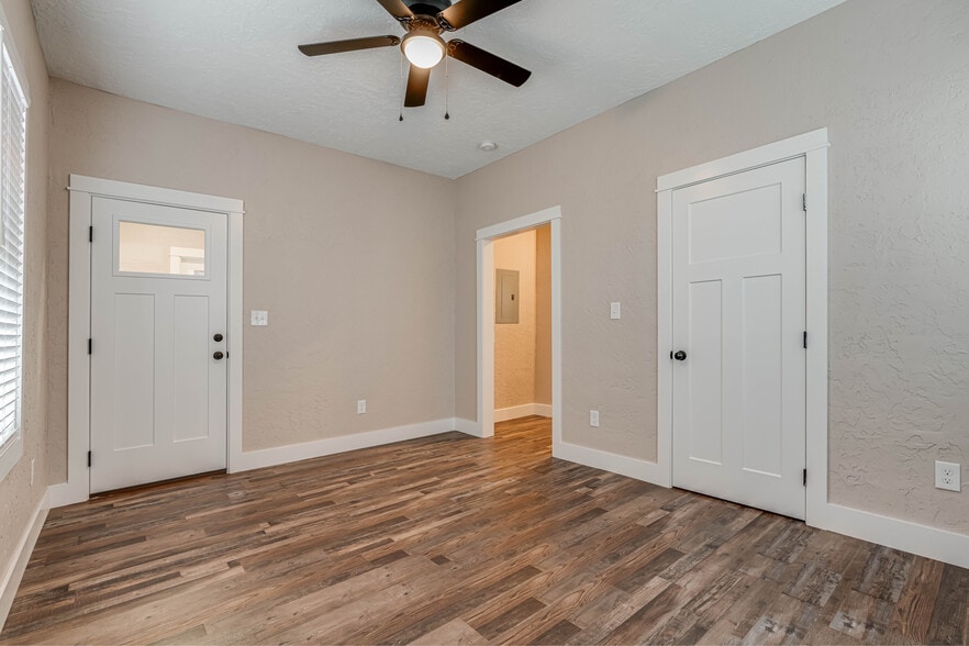 Living Room - 316 W Cypress St