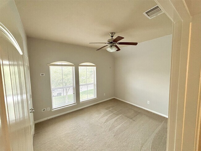 Building Photo - 24611 Fort Timbers Ct