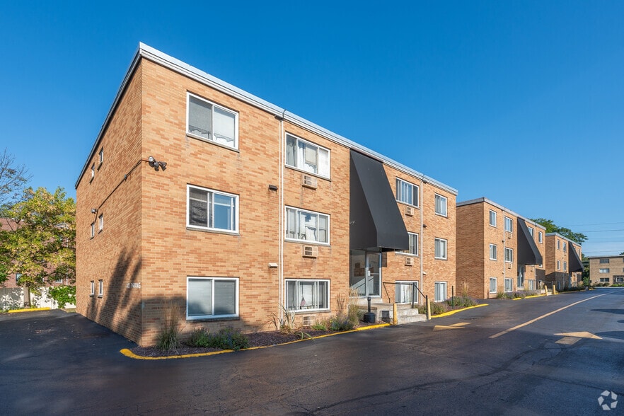 Primary - Windsor Apartments