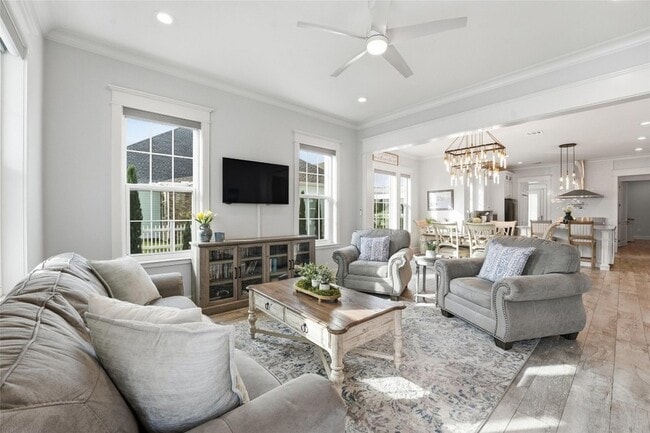 Building Photo - 10 Mariner Pass