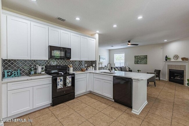 Building Photo - 654 Sweet Orange Terrace