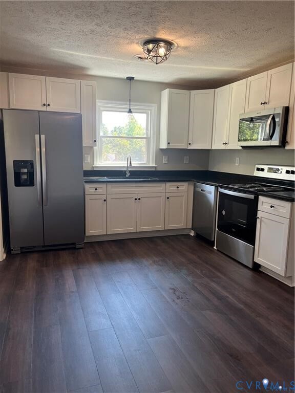 Building Photo - 7032 Claybird Ln