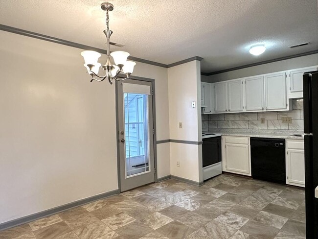Building Photo - 103 Homeplace Ct