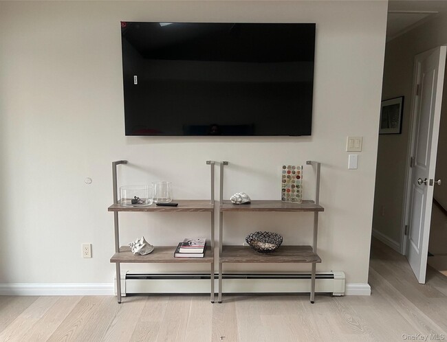 Building Photo - 11 Post Crossing