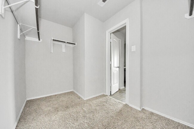 Building Photo - 23431 Harrow Fld Ln