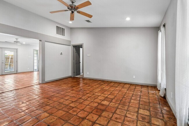 Building Photo - 13205 Kit Ln