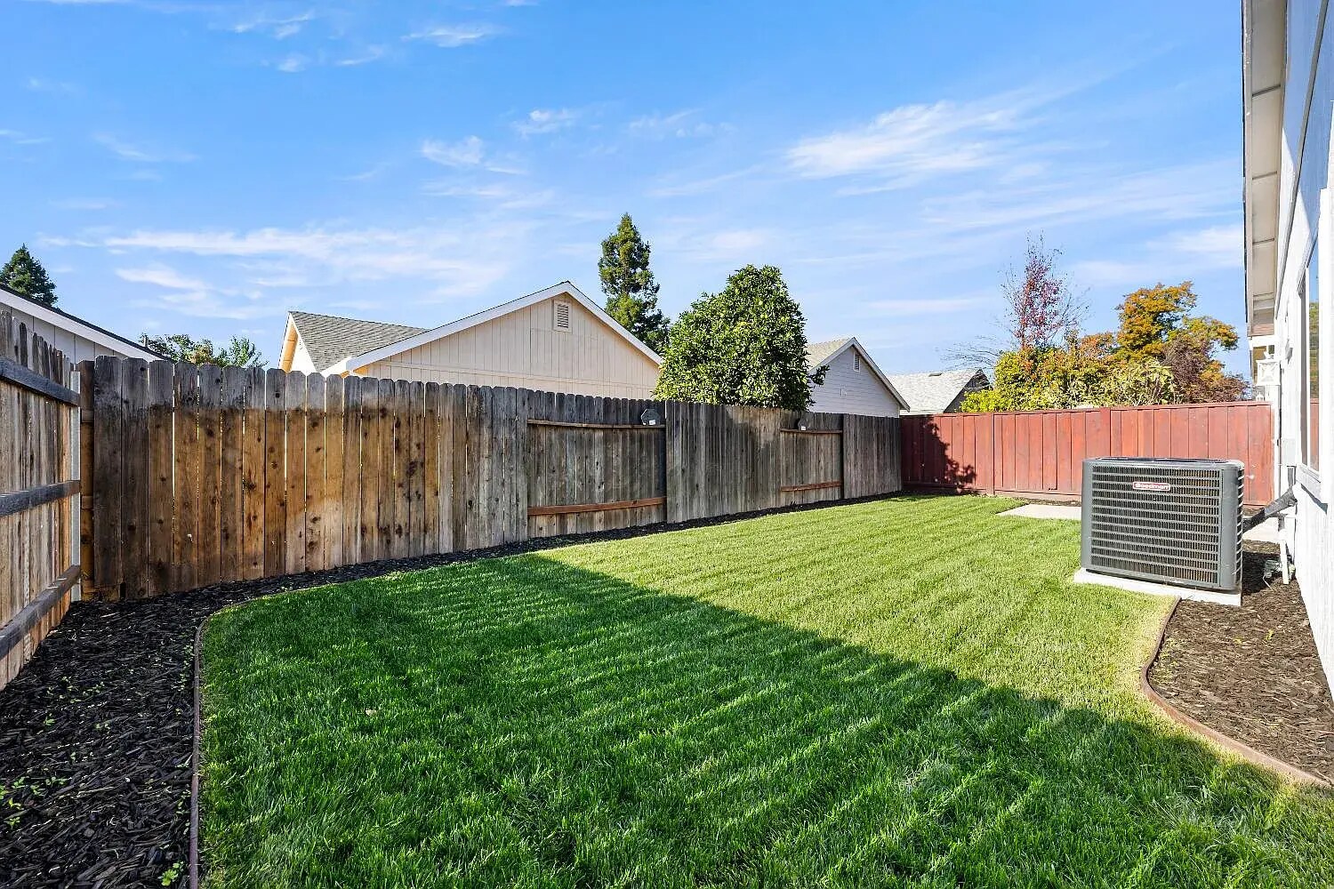 Building Photo - 6643 Laguna Park Dr