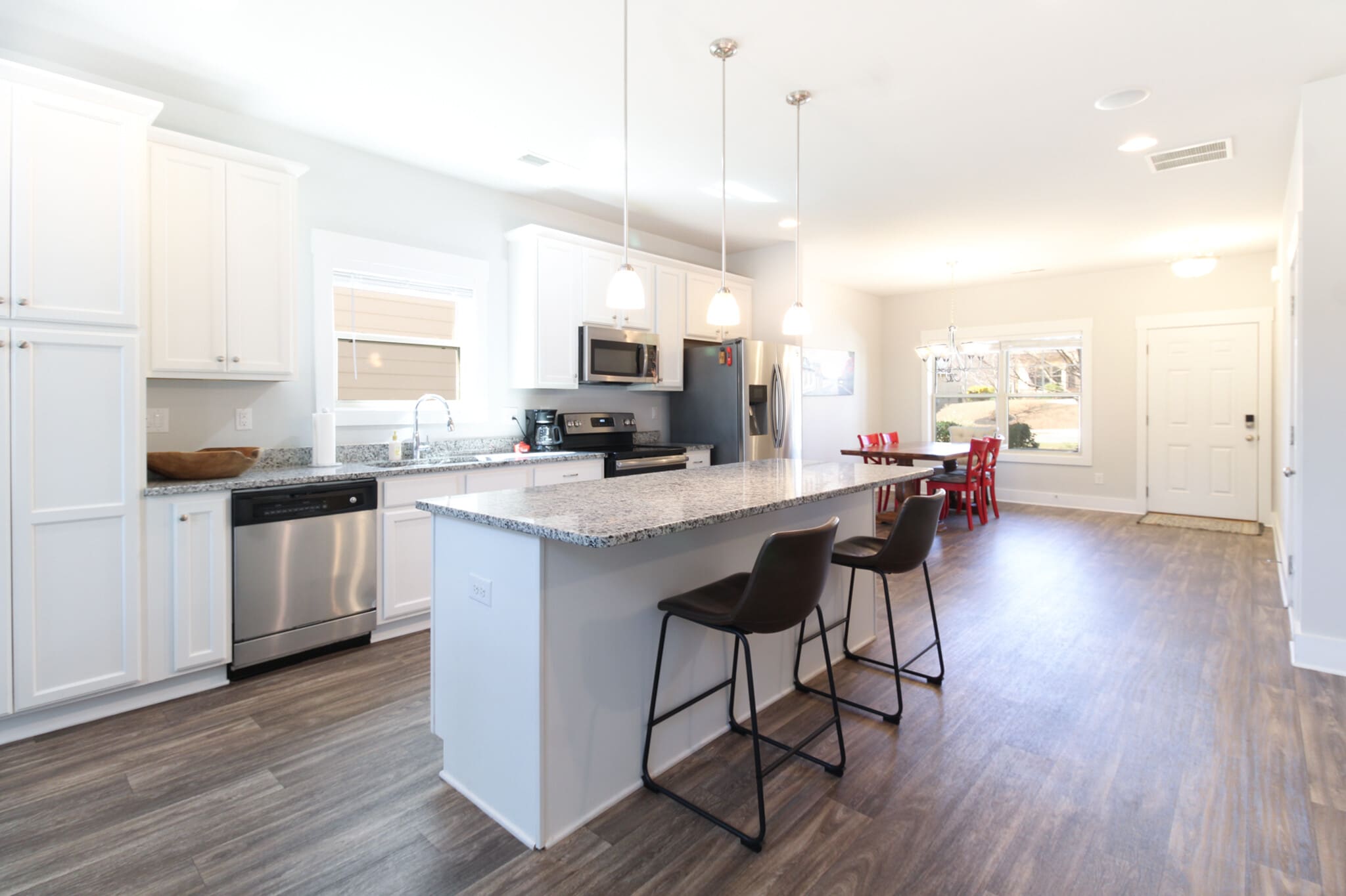 Building Photo - 421 Park W Blvd