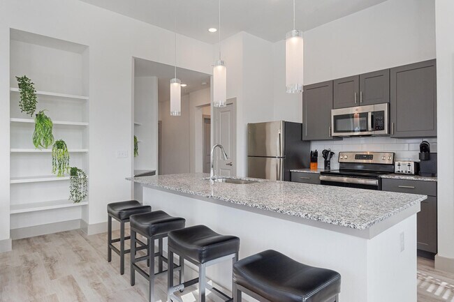 Building Photo - 12100 1/2 Ferrystone Glen Drive-SI FL3-ID1240330P