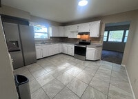 Building Photo - 775 Wiethaupt Rd