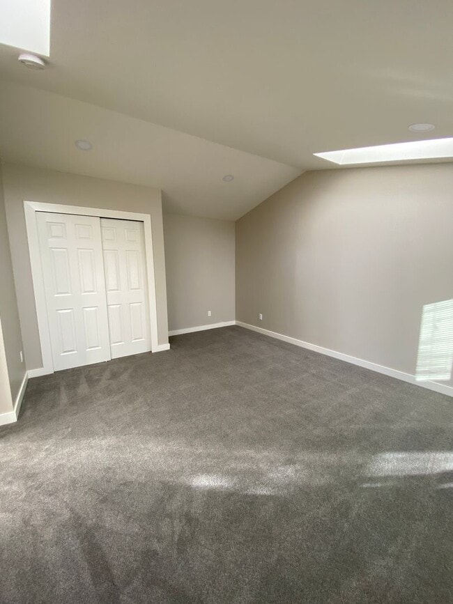 Building Photo - 4045 Decathlon St