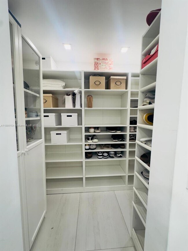 Building Photo - 2821 NE 163rd St