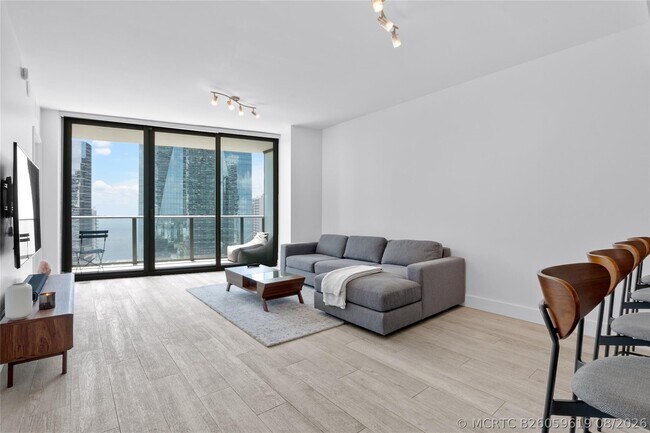 Building Photo - 1300 S Miami Ave