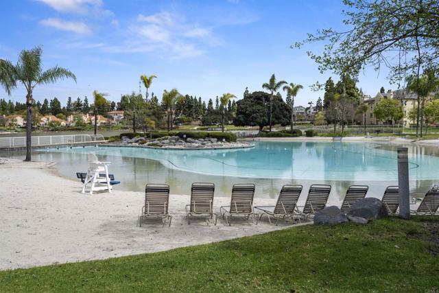 Building Photo - 767 Eastshore Terrace